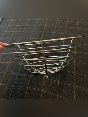 Stainless steel fruit basket • metal • footed